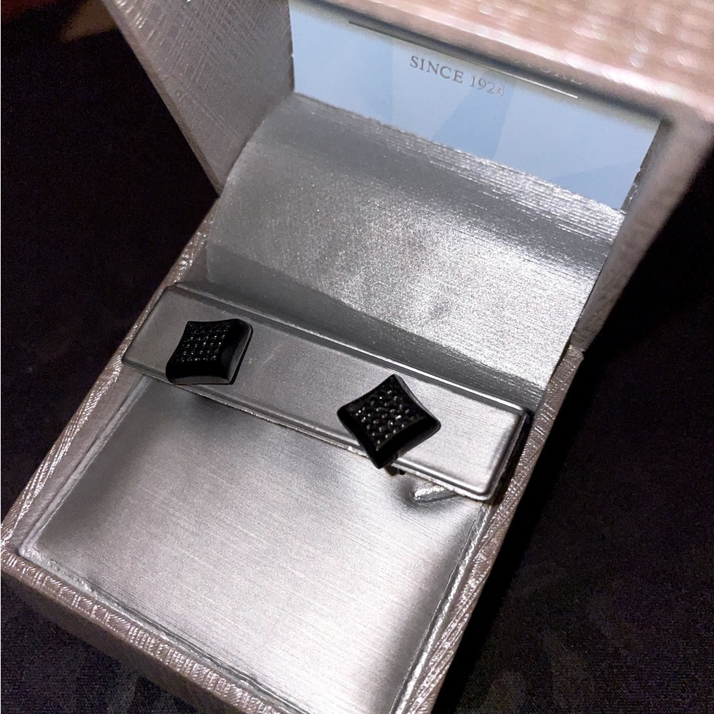 Shaquille O’Neal Collection , Black Diamond Star Earrings, Stainless Steel